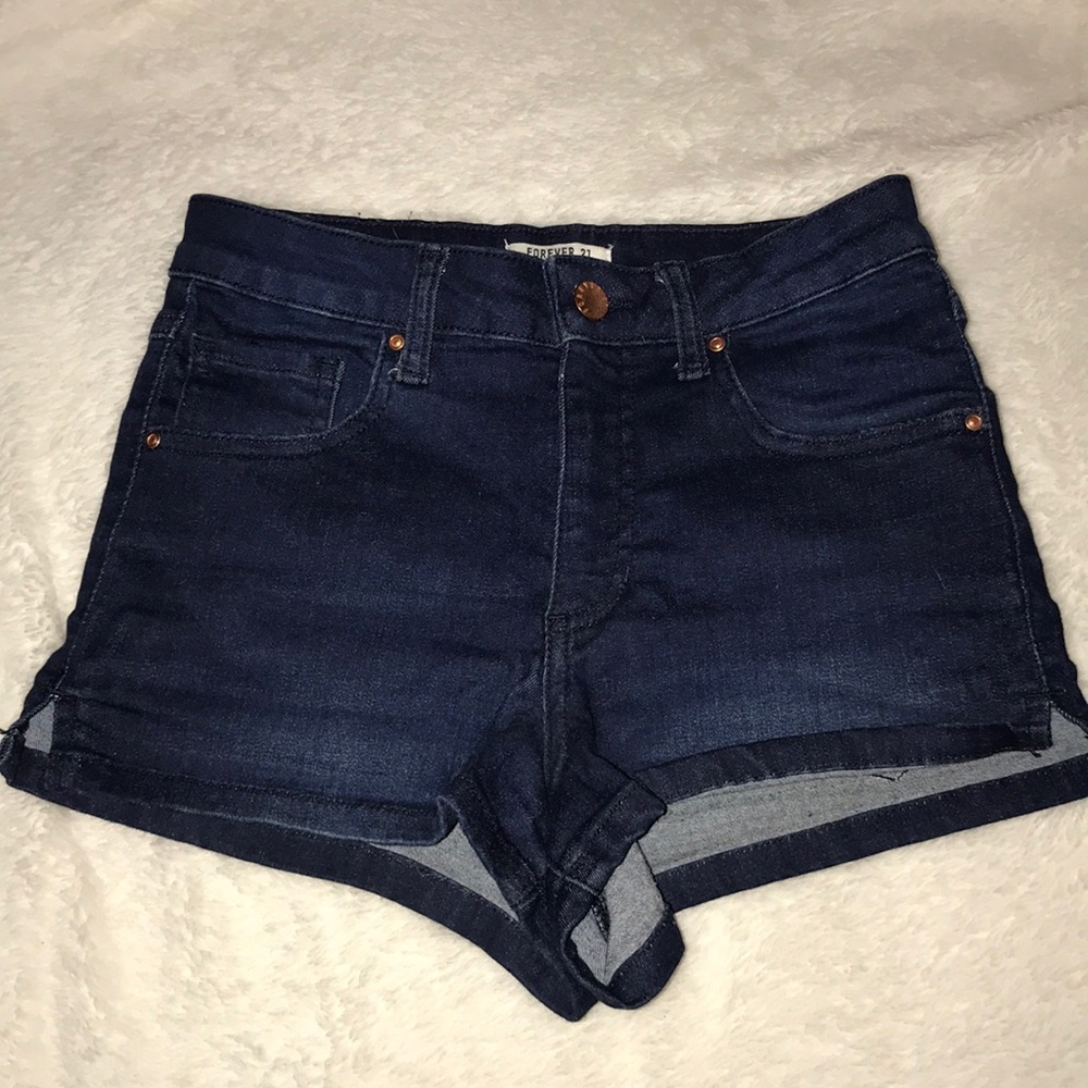 Blue denim shorts🔷